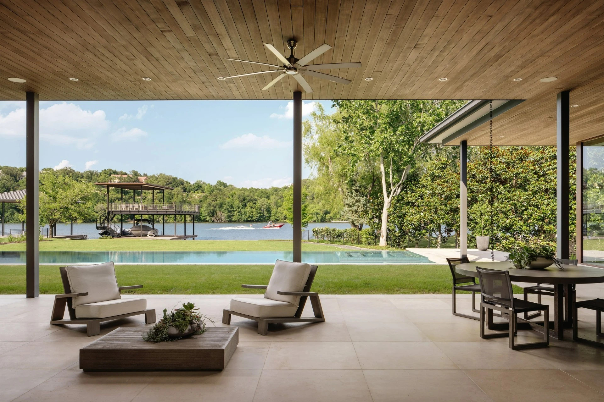 Render 3D fotorrealista de galería moderna y quincho con parrilla y piscina